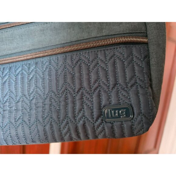 Lug Slider Crossbody Bag With Quilted Pattern & Adjustable Strap - Picture 12 of 14